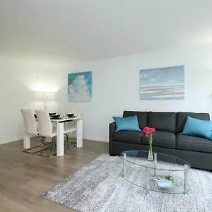  Apartment Gorgeous Old Town With Patio And Parking! Canada
