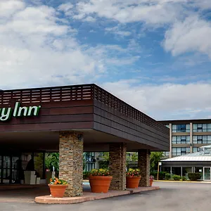 Holiday Airport East, An Ihg Canadá