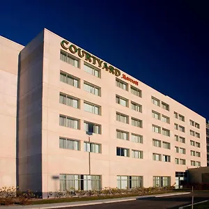 Courtyard By Marriott Montreal Airport Dorval